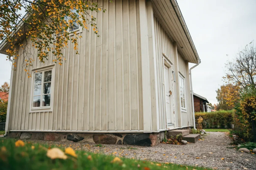 september r b sta tiden att t ta huset inf r h sten s minskar du drag fukt och on diga v rmef rluster